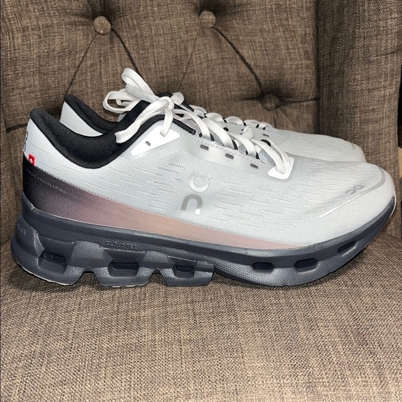 On Running Cloudspark Men's Athletic Shoes size 8 new in box - Picture 1 of 12